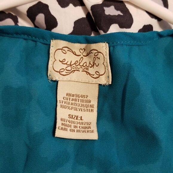 🦋3/$15💰Tank top - Picture 3 of 3